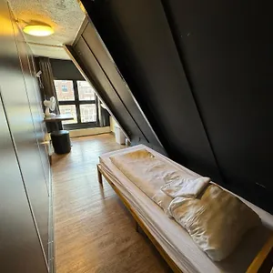  Hostal Utopia